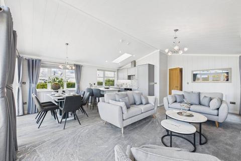 3 bedroom mobile home for sale, Leconfield Road, Cherry Burton, HU17 7LJ