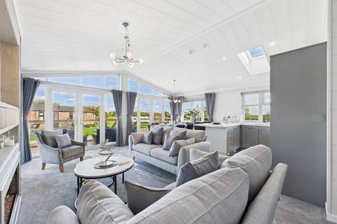 3 bedroom mobile home for sale, Leconfield Road, Cherry Burton, HU17 7LJ