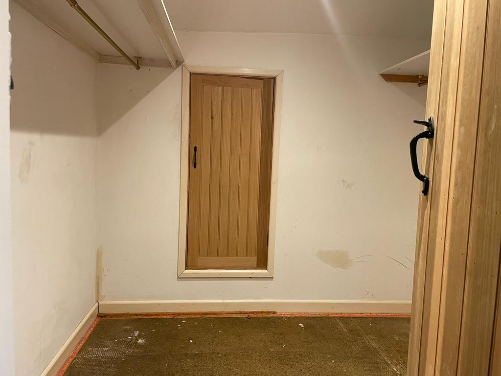 20250807 084048000 IOS 2 T202510301609.jpg