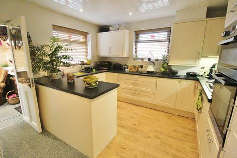 3 bedroom bungalow for sale, Lambrigg Close, Morecambe LA4