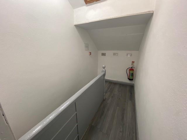 Hallway.jpg