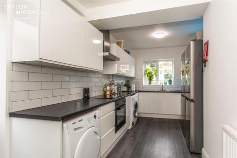 6 bedroom semi-detached house to rent, Park Road, Brighton