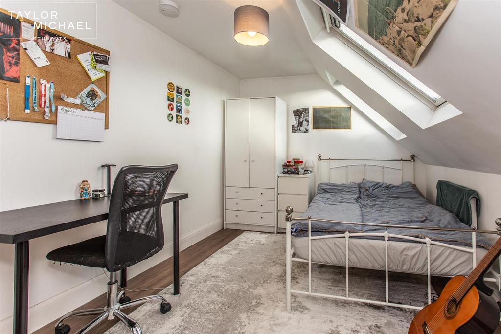 Bedroom 5