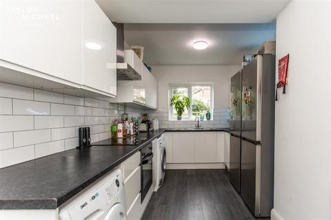 6 bedroom semi-detached house to rent, Park Road, Brighton