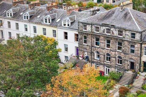 3 bedroom flat for sale, Marshall Place, Perth PH2