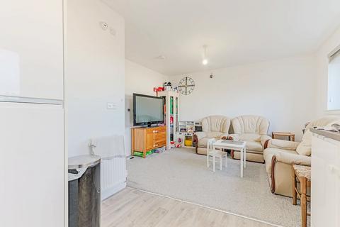 undefined, Premium Gate, Flat 2-1, Glasgow G43