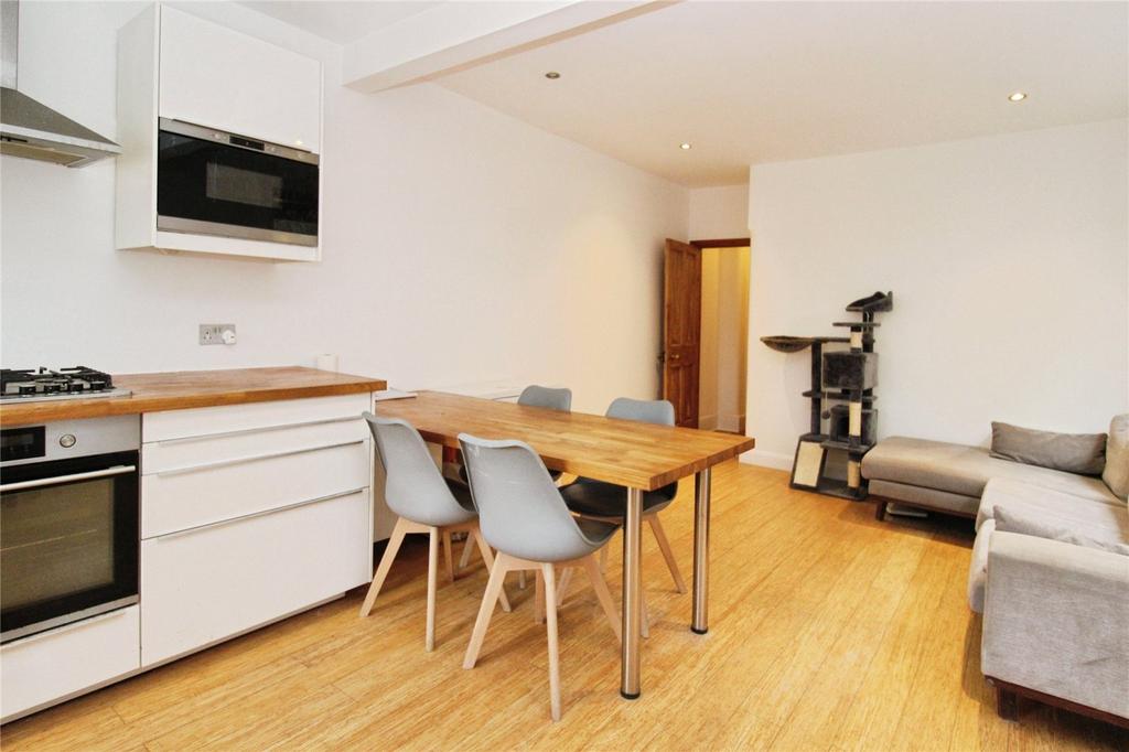 Kitchen/Reception