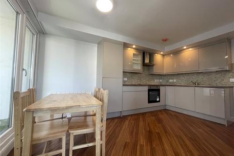 undefined, Saddlers Place, Greater London TW3