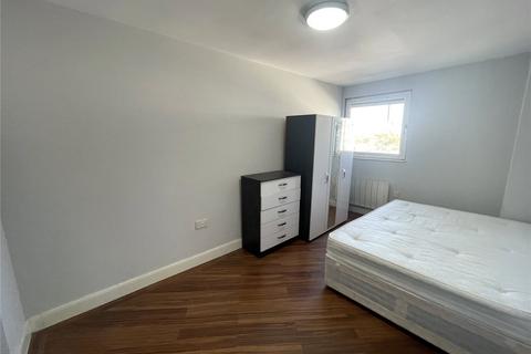 undefined, Saddlers Place, Greater London TW3