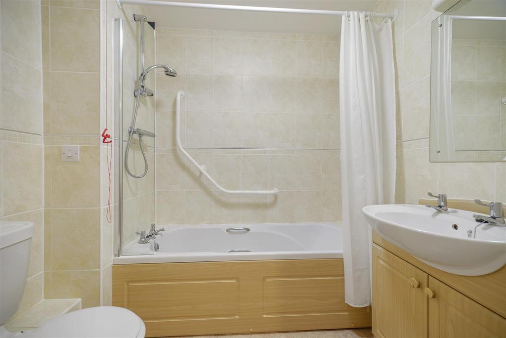 Bathroom.jpg