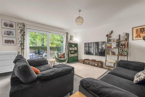 2 bedroom apartment for sale, Kingshill Road, Manchester M21