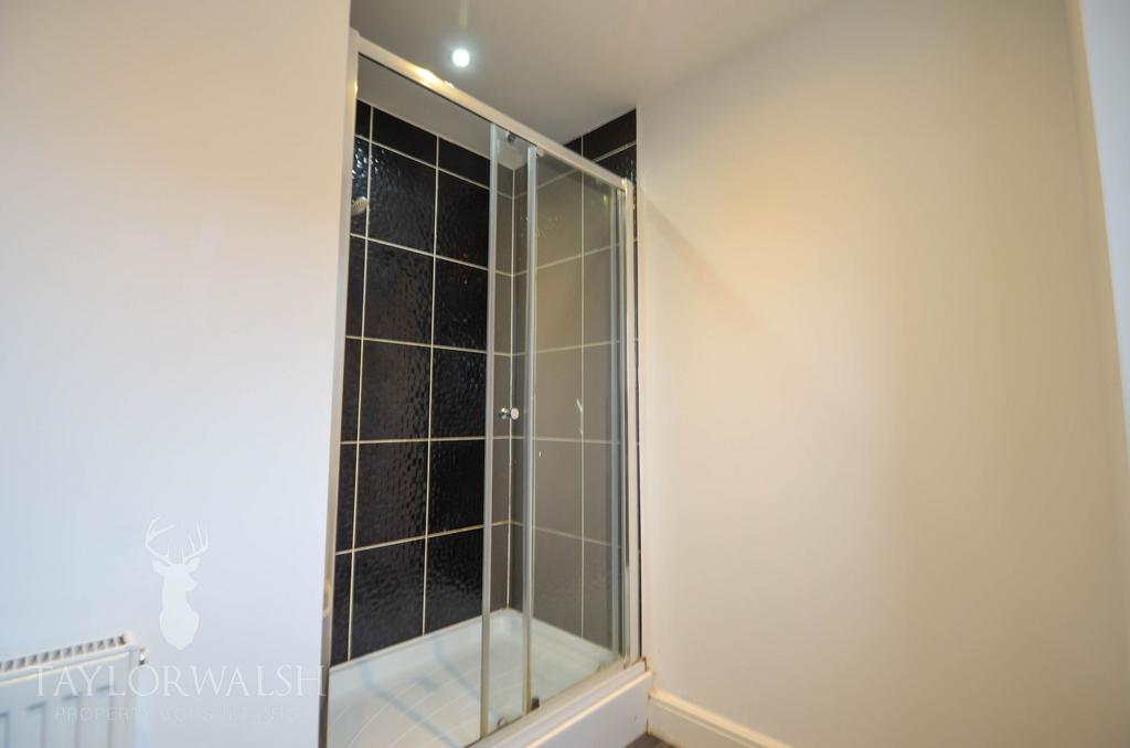 Bedroom 1 En-suite