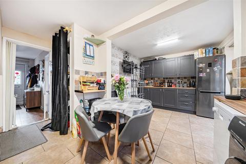 3 bedroom semi-detached house for sale, Berwyn View, Ellesmere.