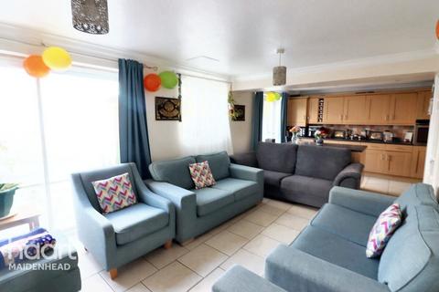 undefined, Rivermead Road, Reading
