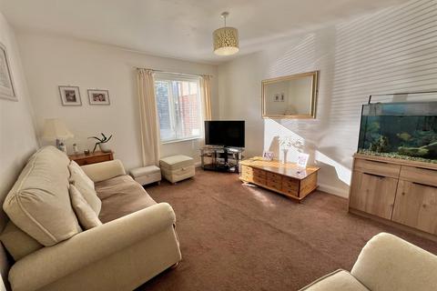 3 bedroom semi-detached house for sale, Poppy Close, Darlington