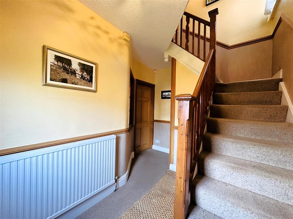 Hallway.jpg