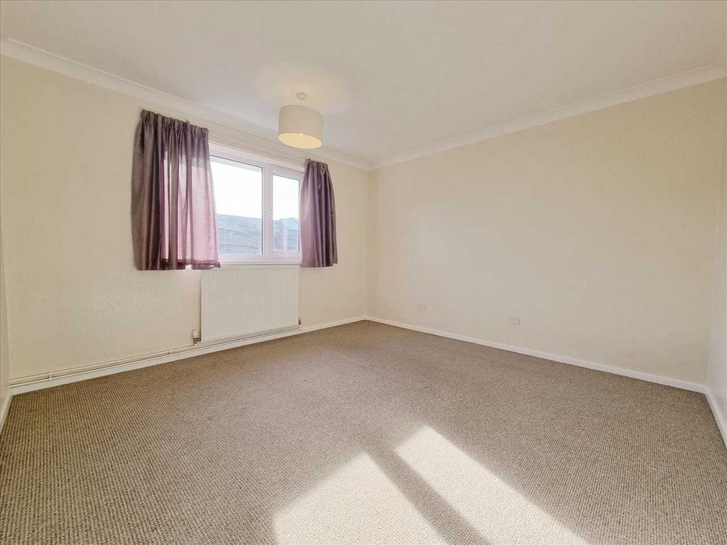 Bedroom 1: