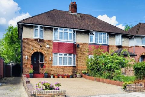 3 bedroom semi-detached house for sale, Morley Crescent, Edgware HA8
