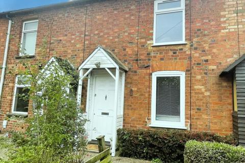 2 bedroom terraced house to rent, Bedford Road East, Yardley Hastings, NN7