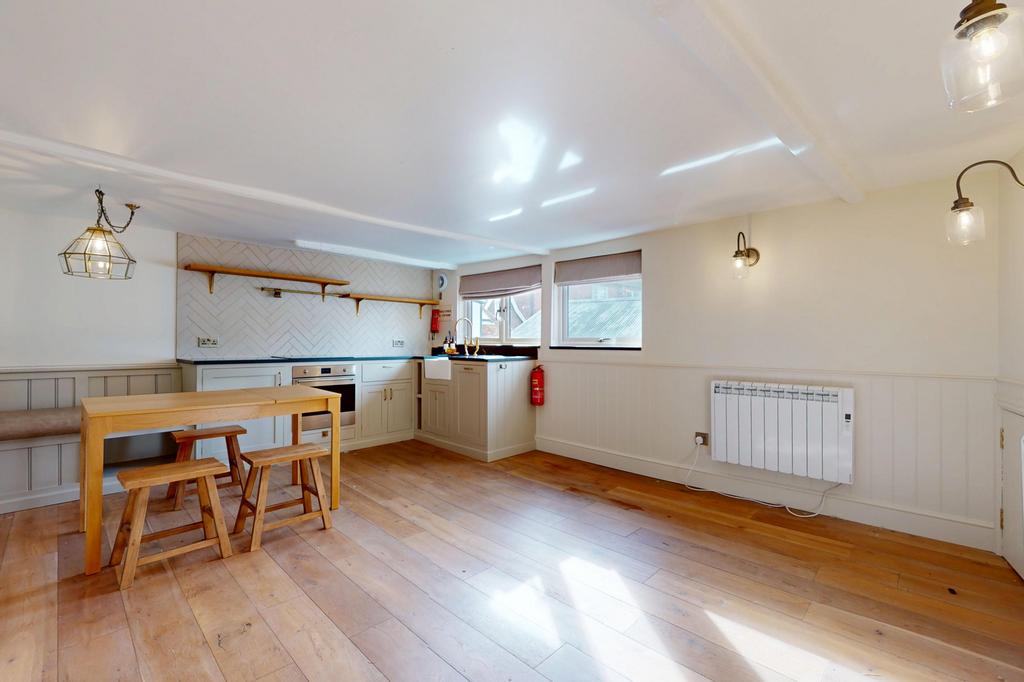 Living room / kitchen