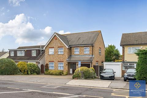 4 bedroom detached house for sale, Chase Cross Road, Romford, RM5