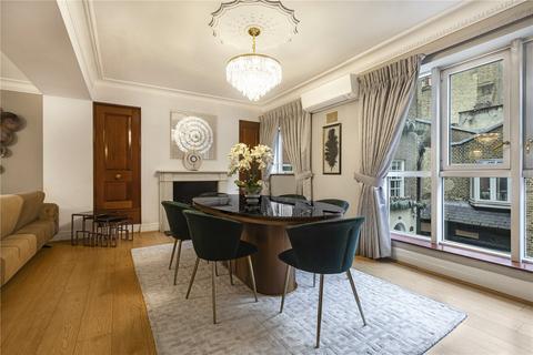 undefined, Brick Street, London, W1J