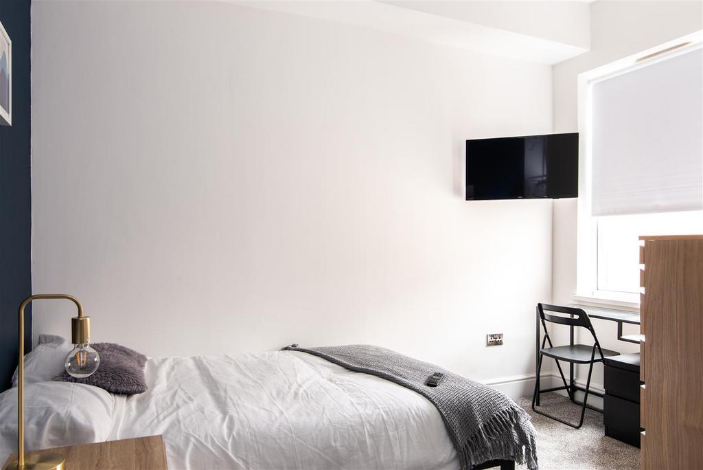 Room 4-24.jpg