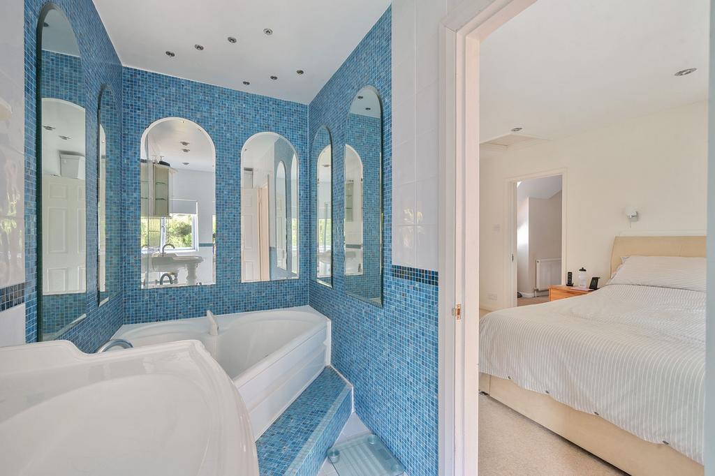Primary en suite