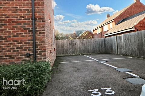 undefined, Oliver Close, Bedford