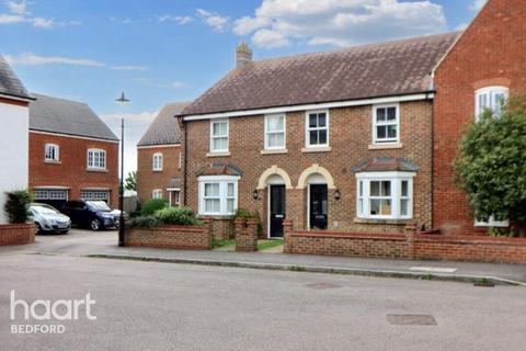 3 bedroom semi-detached house for sale, Oliver Close, Bedford
