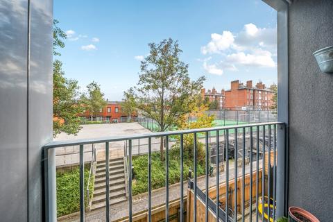 1 bedroom flat for sale, Lillie Road, London, SW6