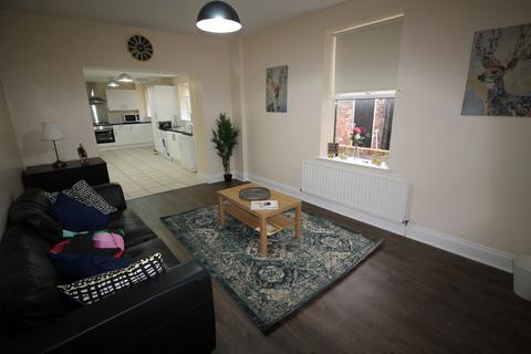 6 bedroom house to rent, Brighton Grove, Newcastle upon Tyne NE4