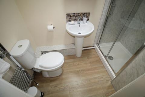 6 bedroom house to rent, Brighton Grove, Newcastle upon Tyne NE4