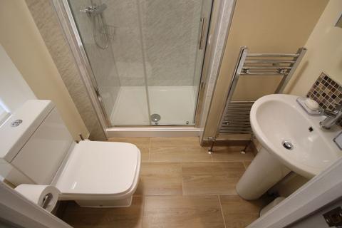 6 bedroom house to rent, Brighton Grove, Newcastle upon Tyne NE4