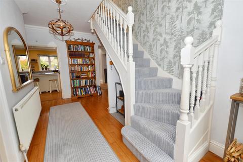 4 bedroom chalet for sale, The Hurn, West Runton, Cromer