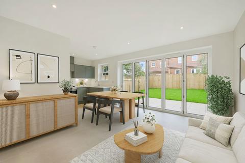 4 bedroom end of terrace house for sale, Shrewsbury Road, Redhill RH1