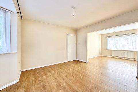 3 bedroom end of terrace house to rent, Ashford Avenue, Hayes UB4