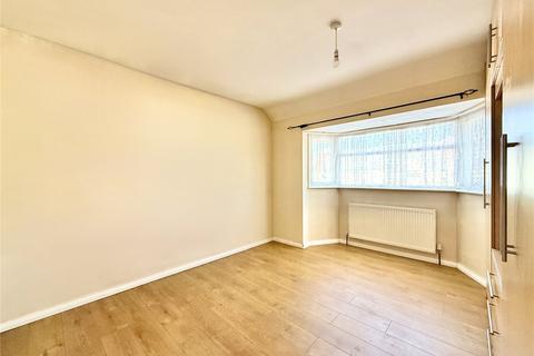 3 bedroom end of terrace house to rent, Ashford Avenue, Hayes UB4