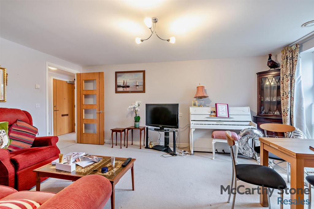 8668374-interior09-800.jpg