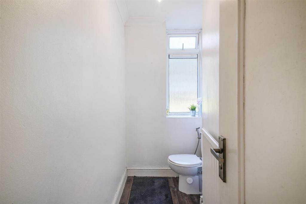Flat 16, Farjeon House - ri UJth Ep Phqx U5 MLDUHA.jpg