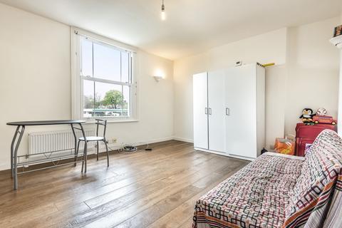 1 bedroom flat to rent, Holmesdale Road, London, SE25
