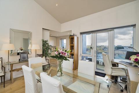 2 bedroom penthouse for sale, 2/28 Portland Row, The Shore, Edinburgh, EH6 6NH