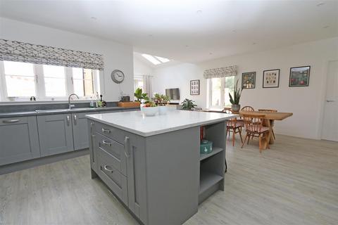 undefined, Handley Drive, Haddenham, Aylesbury