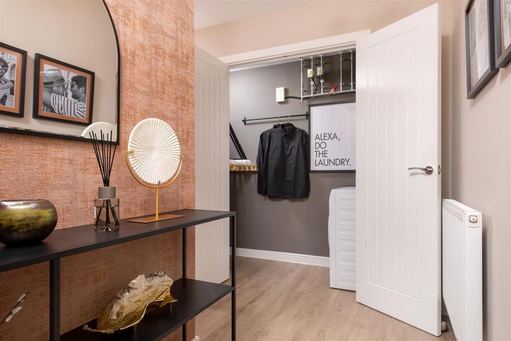 022 Bellway Sky Plaza Farnborough Rooms.jpg