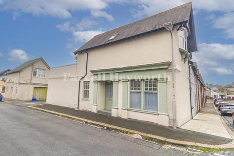 2 bedroom house for sale, Mikasa Street, Barrow In Furness LA14