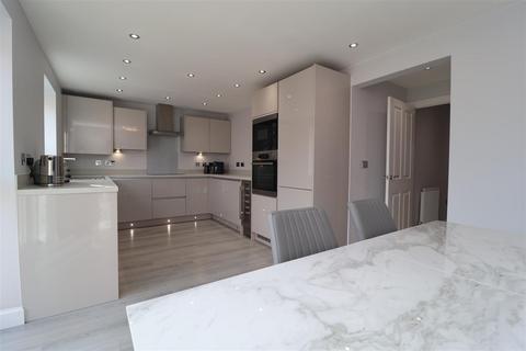 4 bedroom detached house for sale, Wallis Grove, Harworth DN11