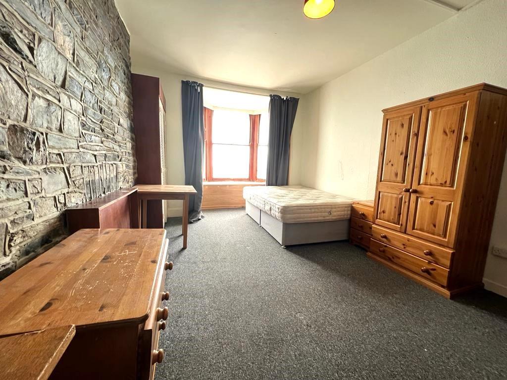 Room 3.JPG