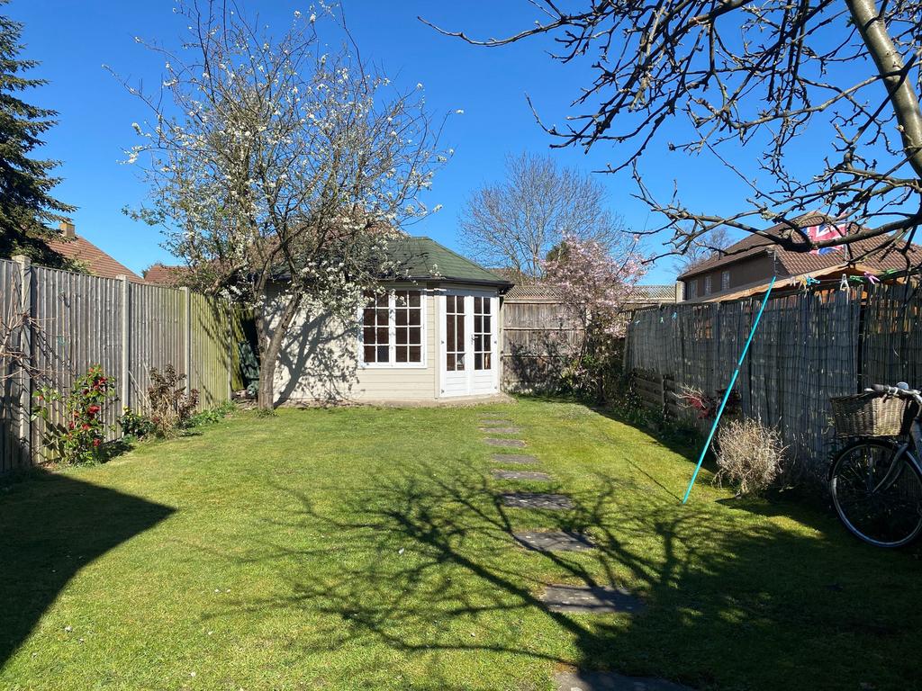 Rear Garden & Summerhouse