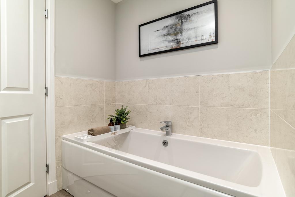 DEV002497 Ballater H469 018