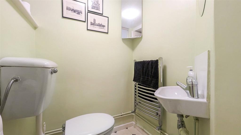Ground Floor Wc